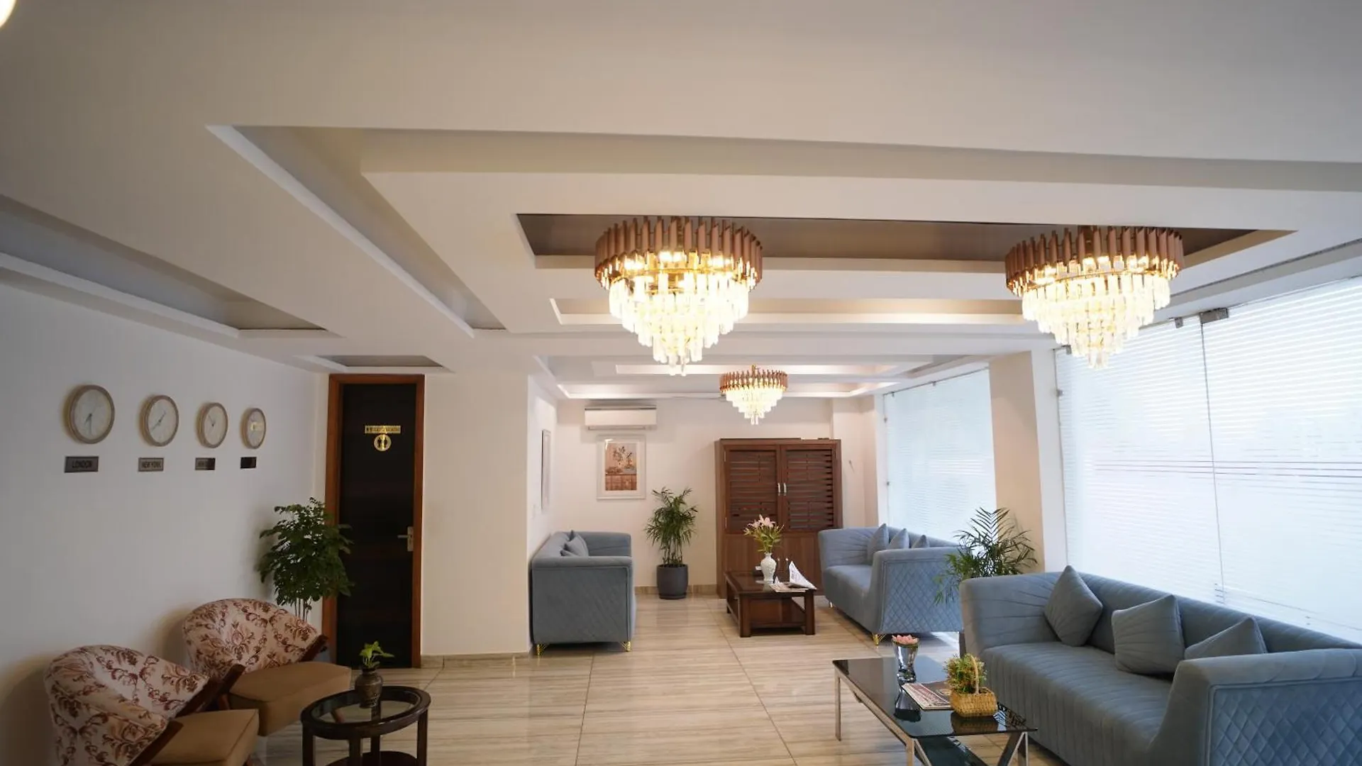 Hotel The Luxe 18 - Golf Course Road Gurgaon 3*,  Indie