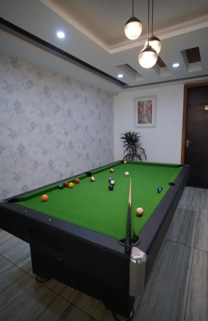 Hotel The Luxe 18 - Golf Course Road Gurgaon