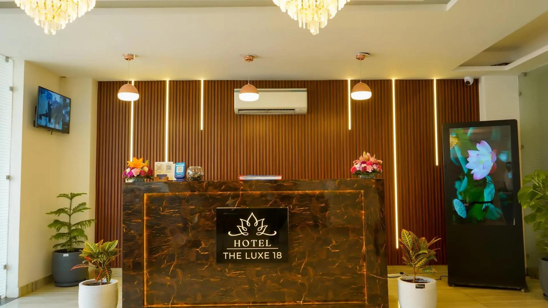 Hotel The Luxe 18 - Golf Course Road غورغاون 3*,
