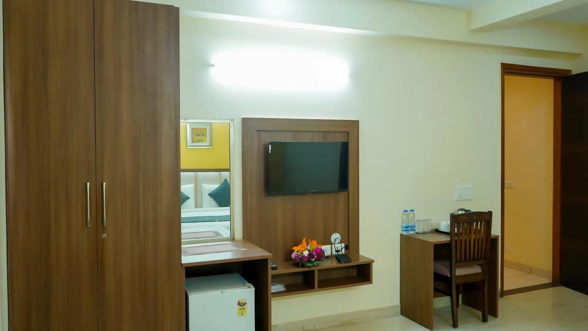 Hotel The Luxe 18 - Golf Course Road غورغاون 3*,
